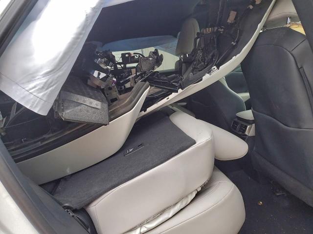 Lexus RX 350 Base Image 9