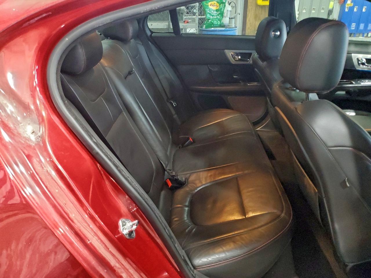 Jaguar XF 3.0 Sport Awd Image 9