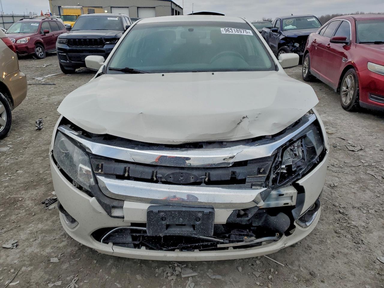 Ford Fusion Hybrid Image 3