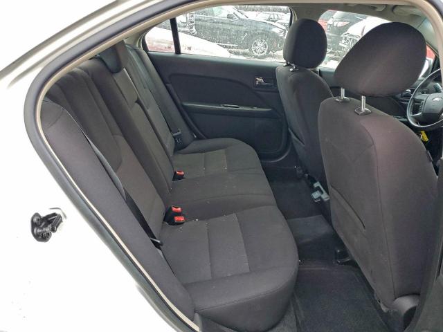 Ford Fusion Hybrid Image 7