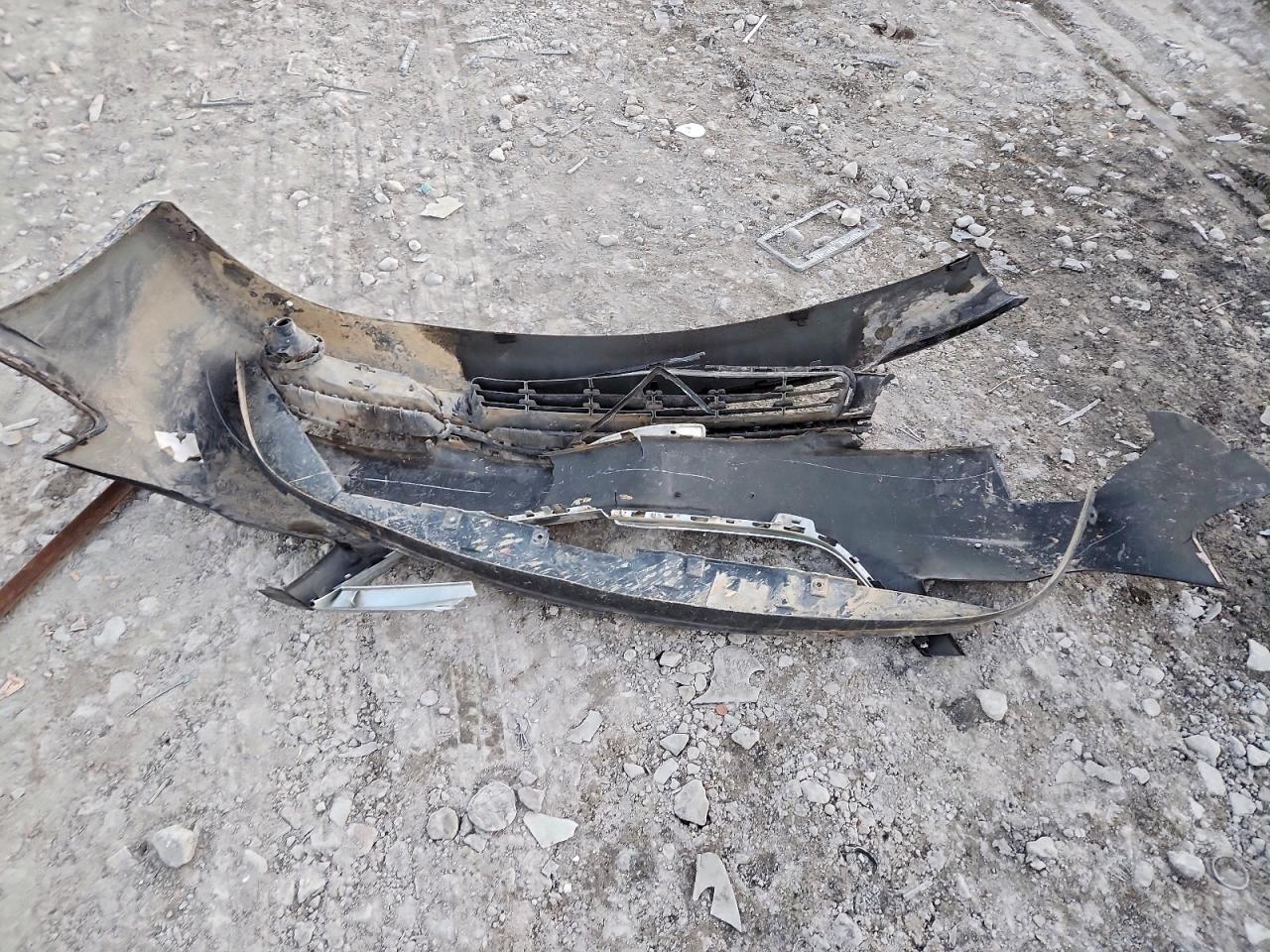 Chrysler Minivan Touring Image 8