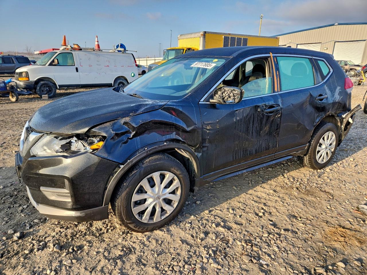Nissan Rogue S Image 1