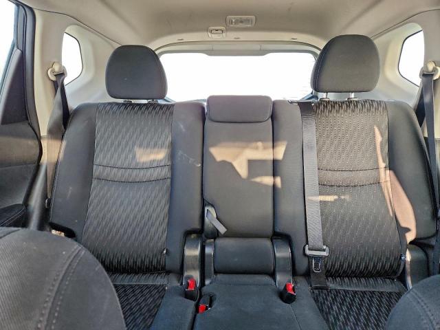 Nissan Rogue S Image 3