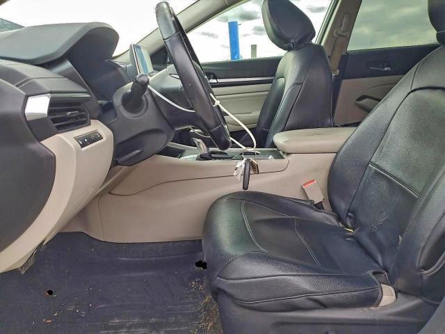 Nissan Altima Sv Image 9