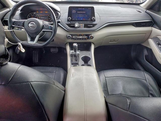 Nissan Altima Sv Image 7