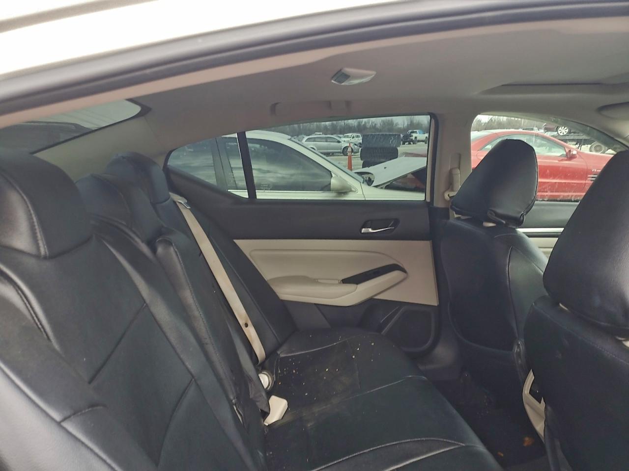 Nissan Altima Sv Image 8