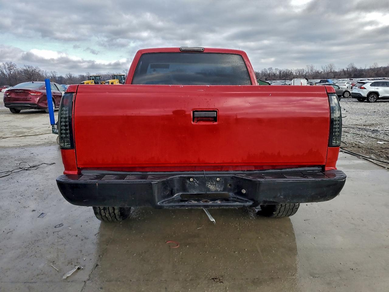 GMC Sierra C1500 Image 10