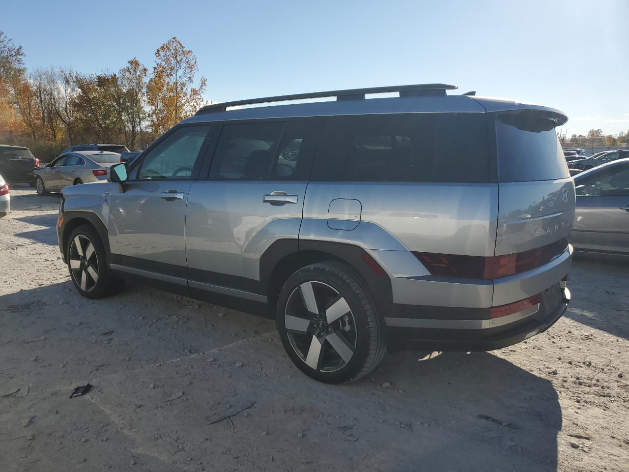 Hyundai SANTA FE Limited Image 2