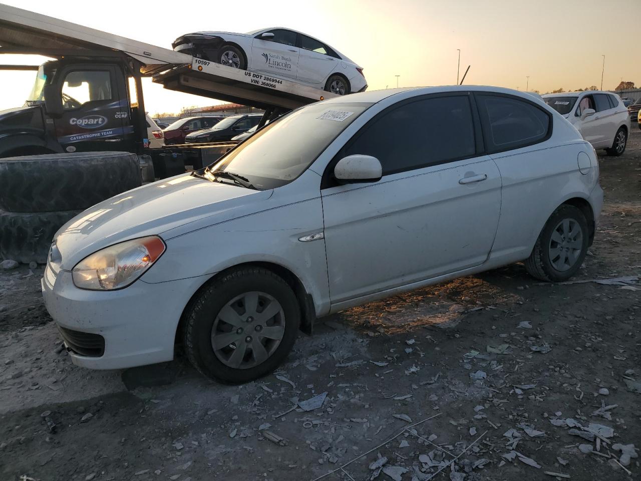 Hyundai ACCENT Blue Image 1