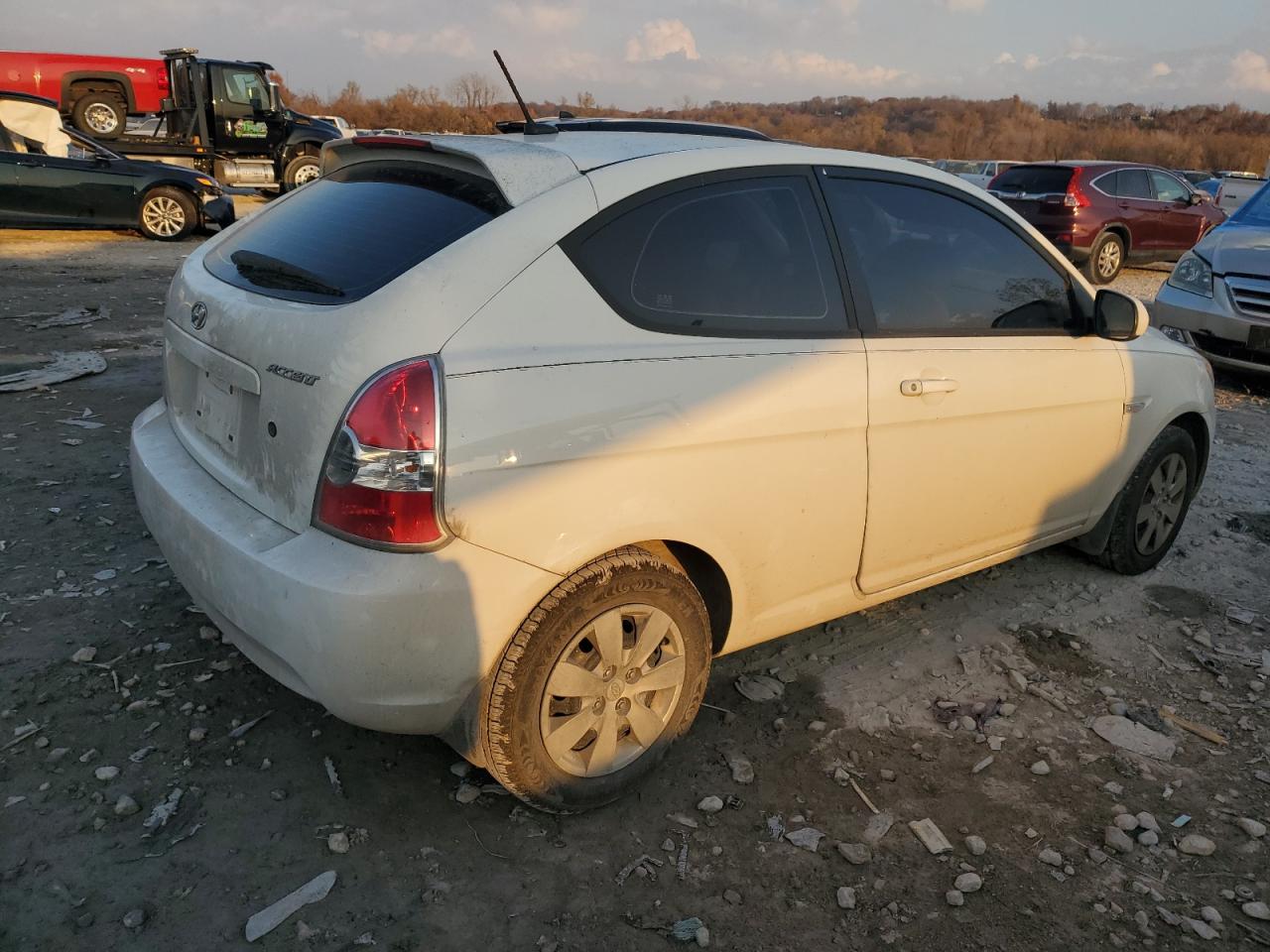 Hyundai ACCENT Blue Image 3