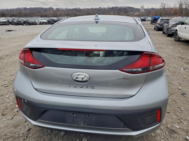 Hyundai Ioniq Se Image 9