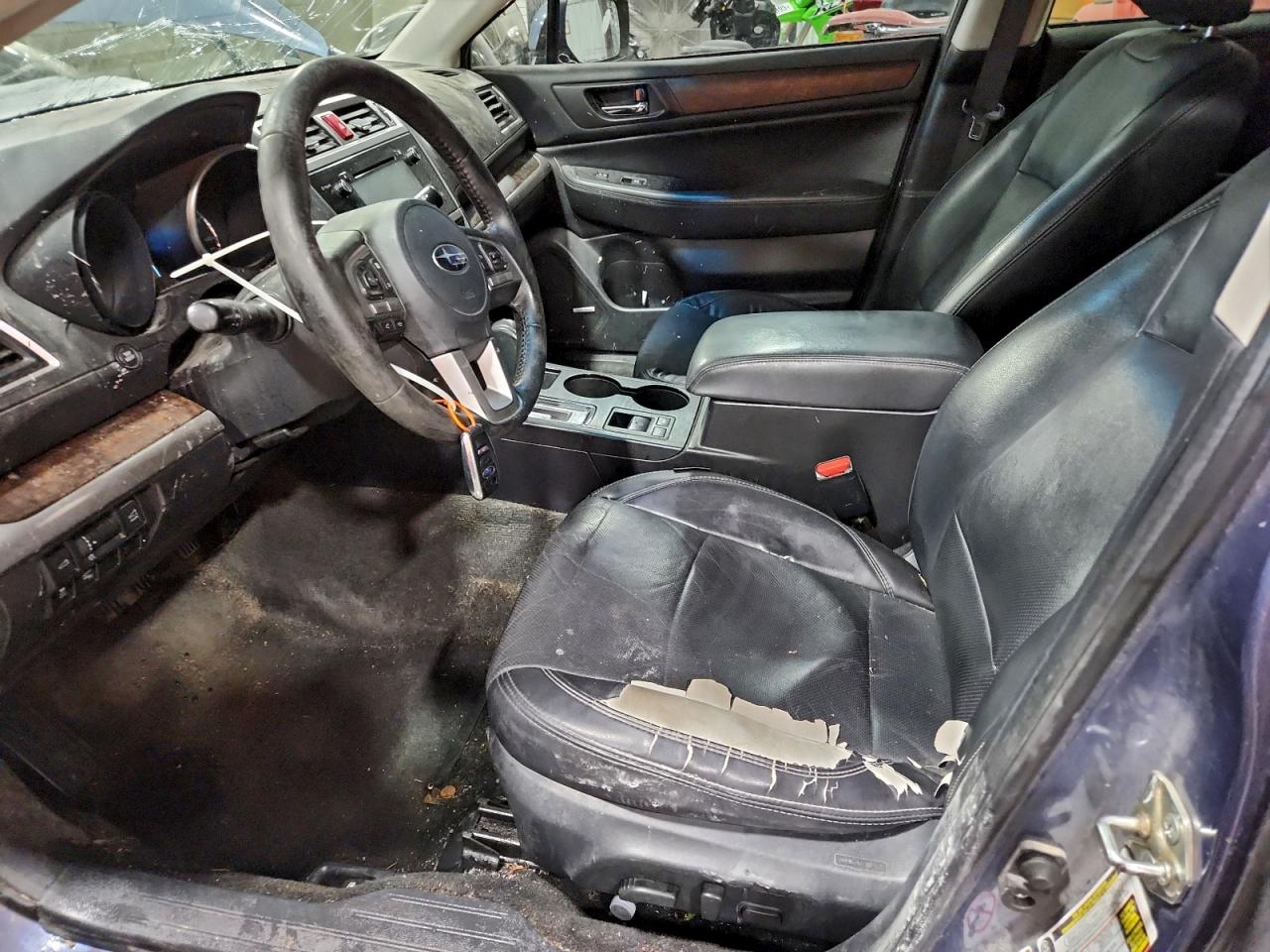 Subaru Outback 2.5i Limited Image 10