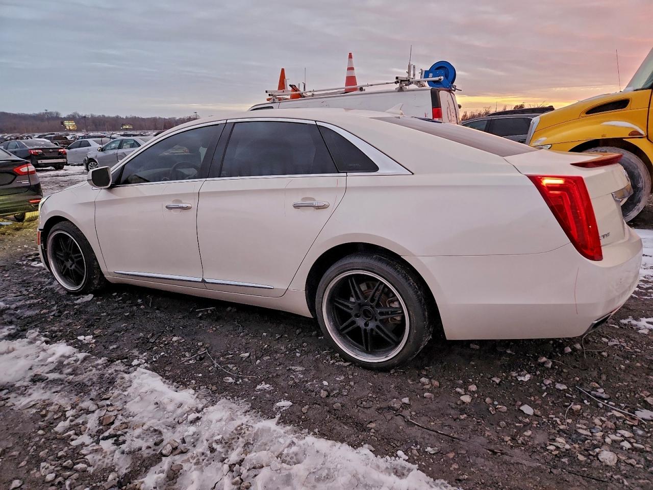 Cadillac XTS Luxury Collection Image 6