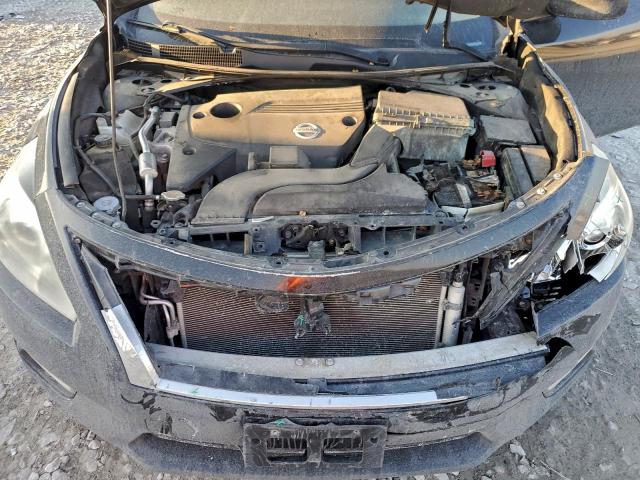 Nissan Altima 2.5 Image 7