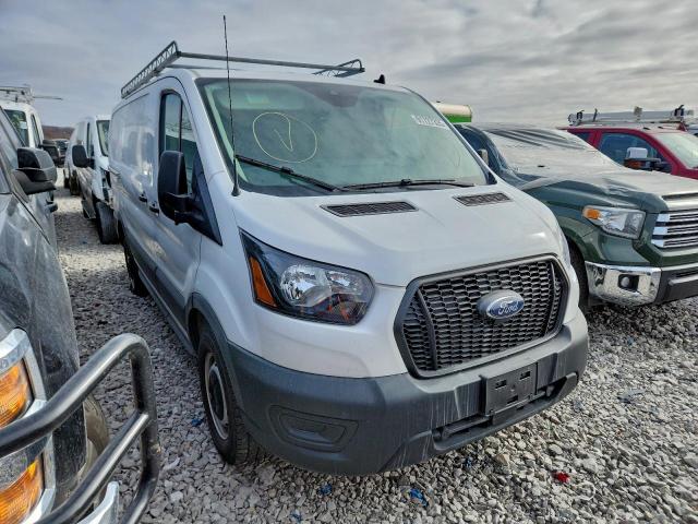 Ford Transit T-250 Image 12
