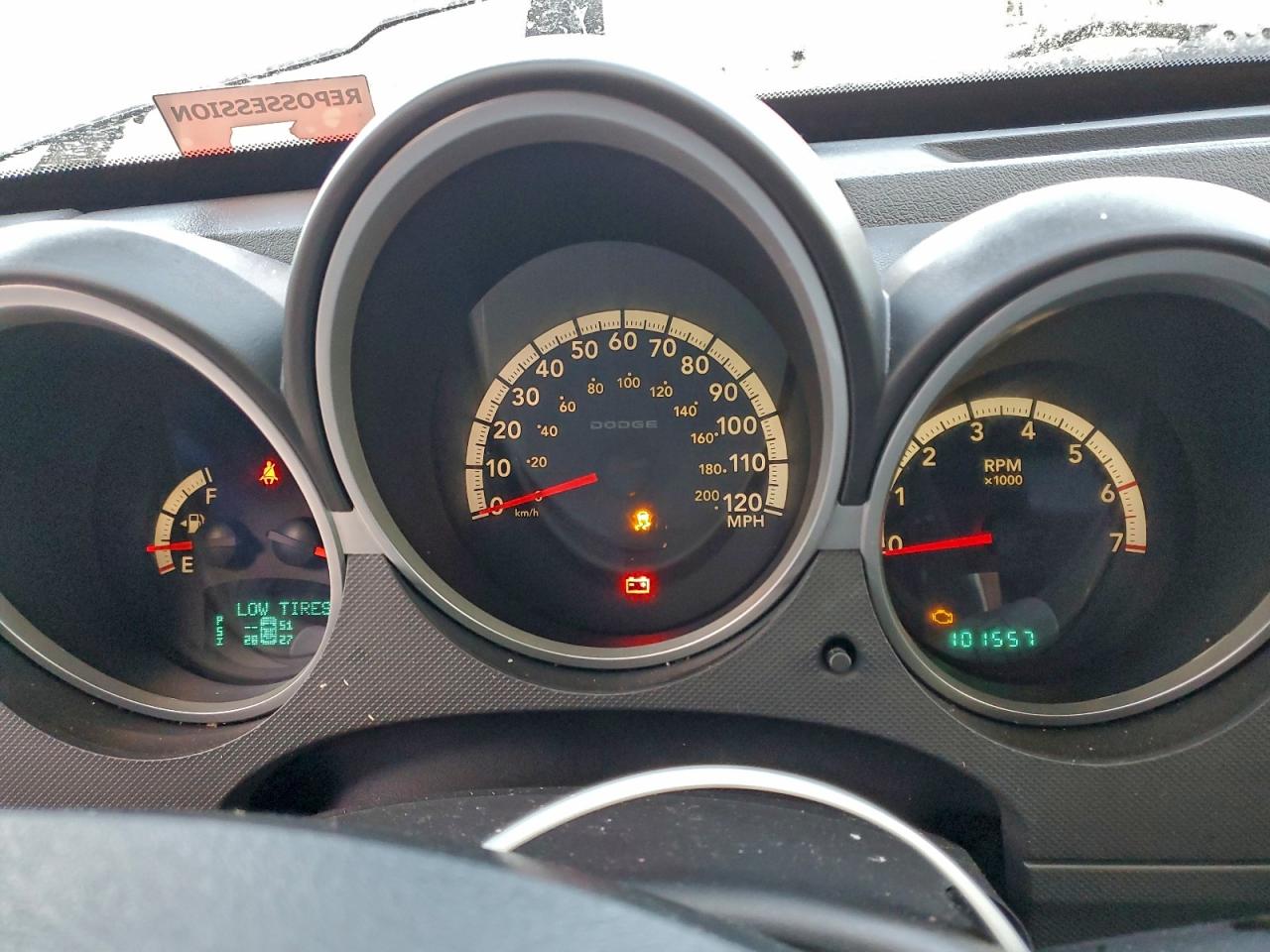 Dodge Nitro Shock Image 9