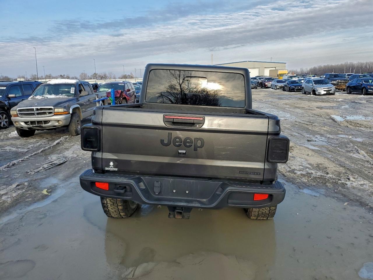 Jeep Gladiator Sport Image 10