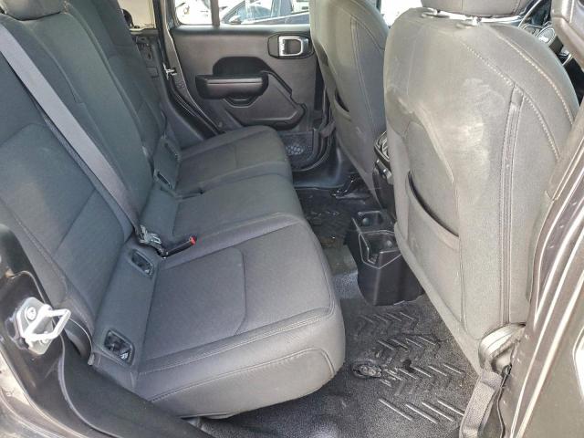 Jeep Gladiator Sport Image 4