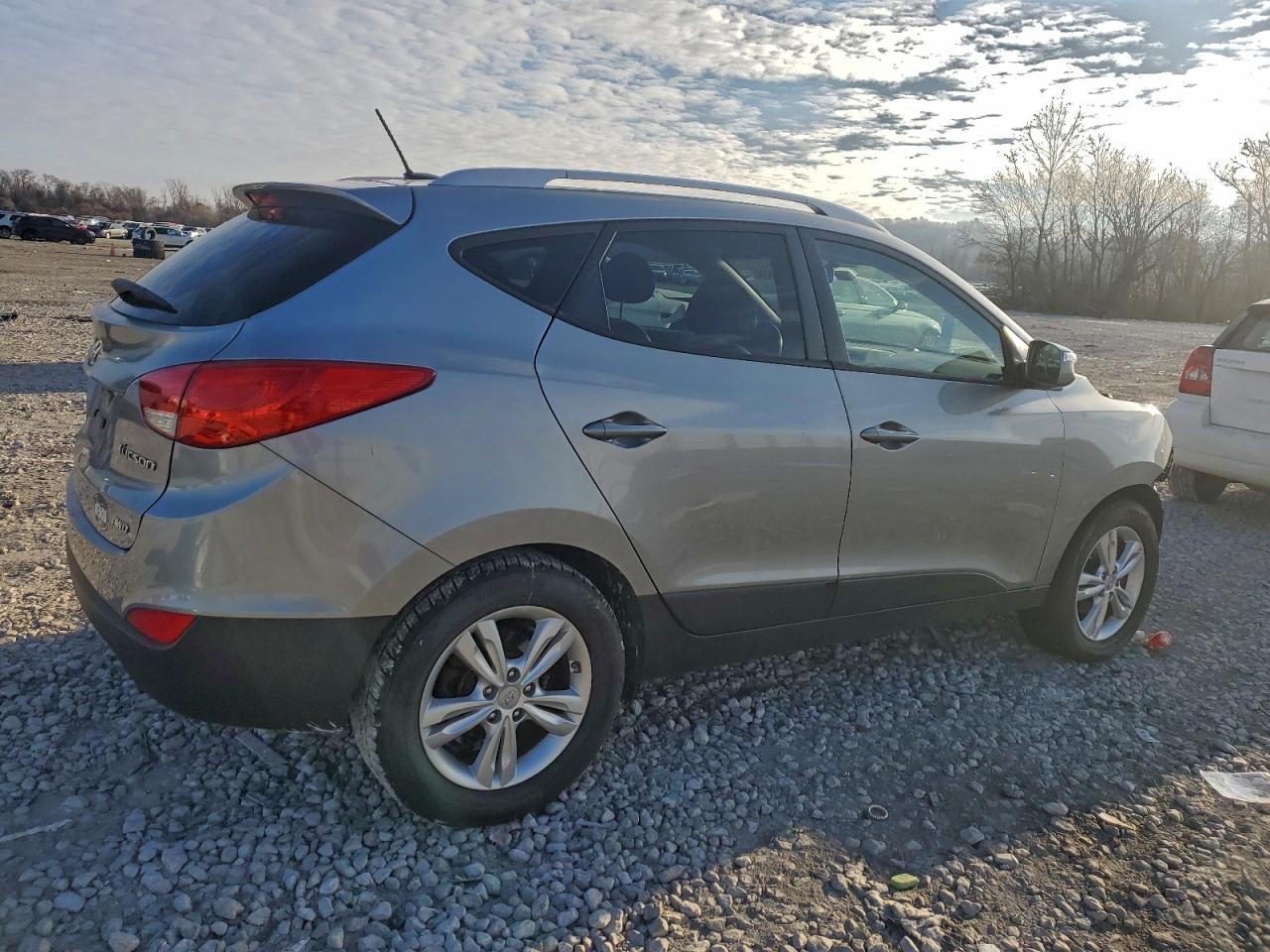 Hyundai TUCSON Gls Image 2