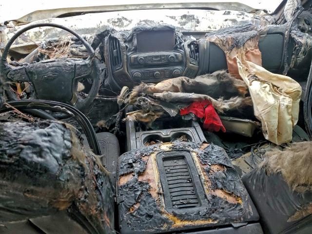 Chevrolet Silverado K3500 Ltz Image 9