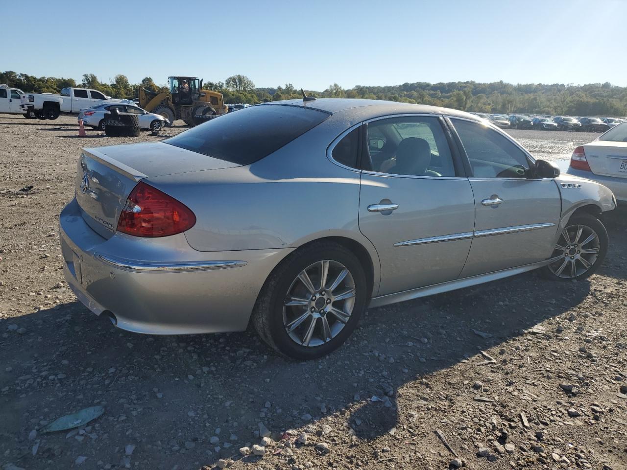 Buick LaCrosse Super Series Image 2