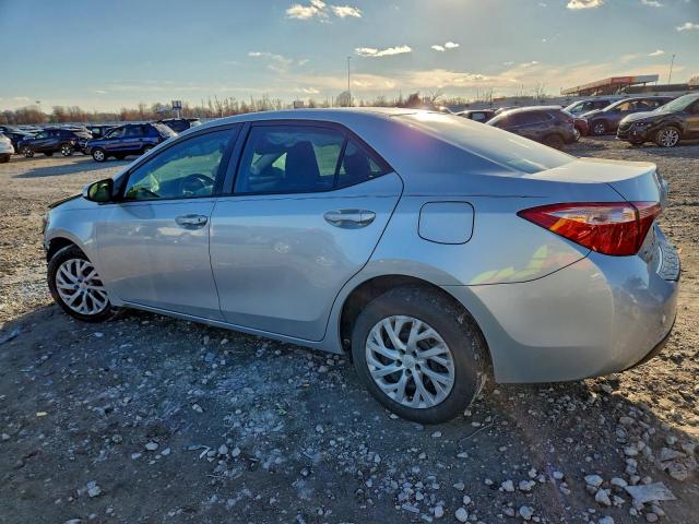 Toyota Corolla L Image 2