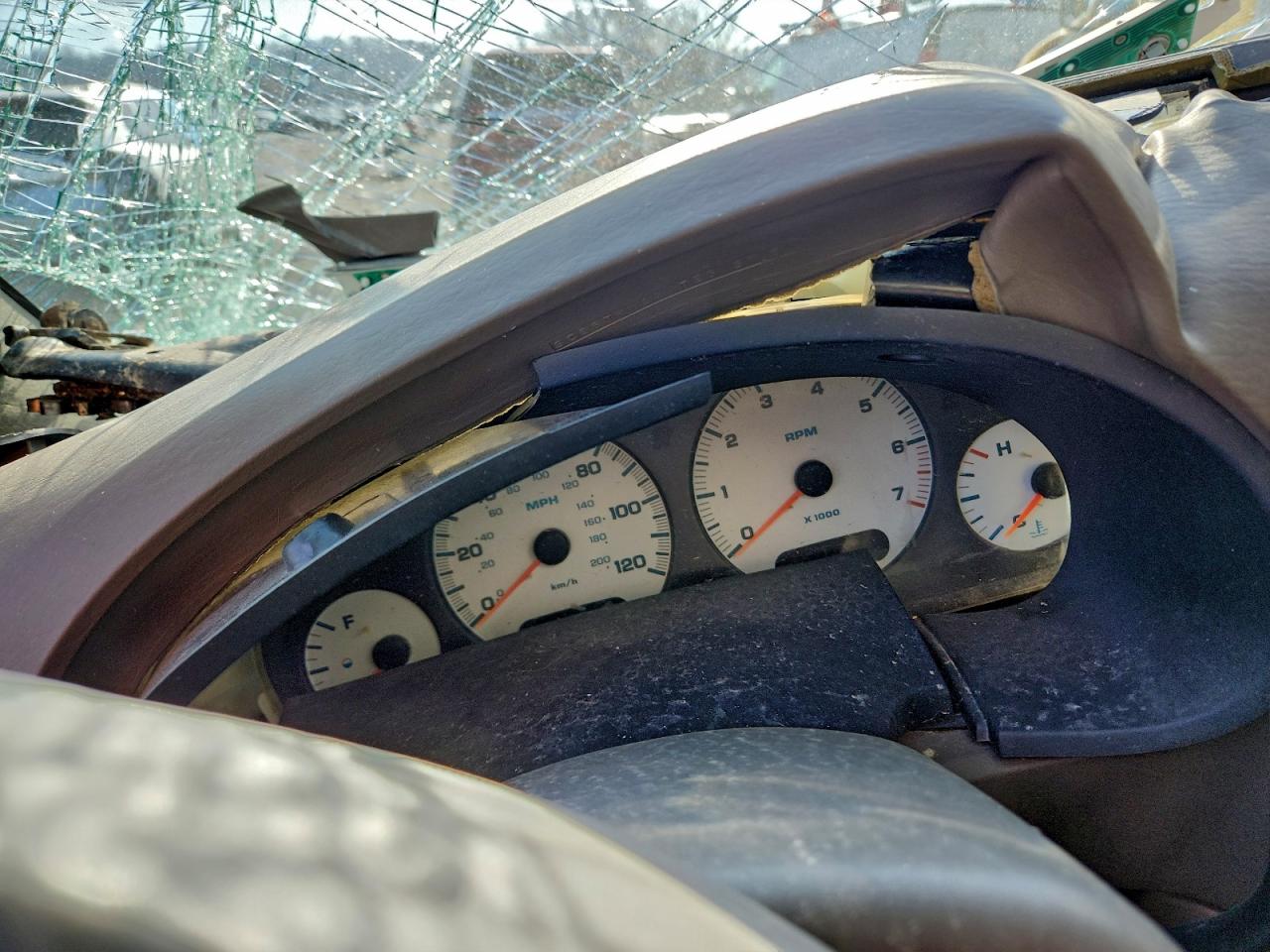 Dodge Caravan Sport Image 7