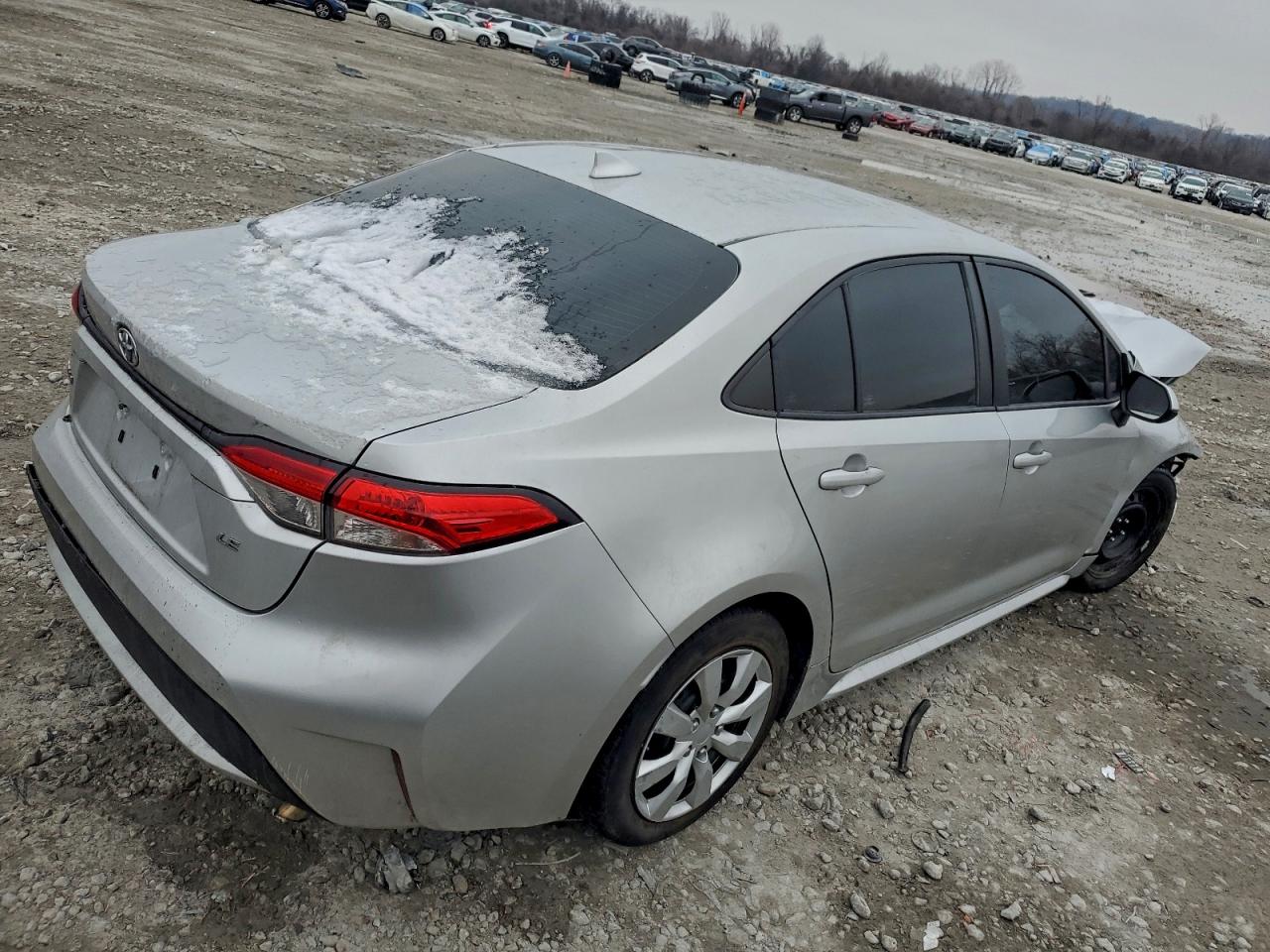 Toyota Corolla Le Image 9