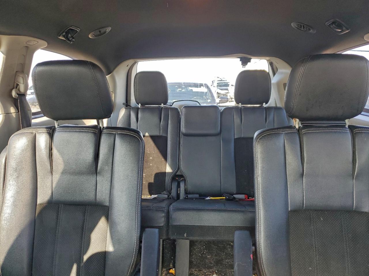 Dodge Caravan Sxt Image 9