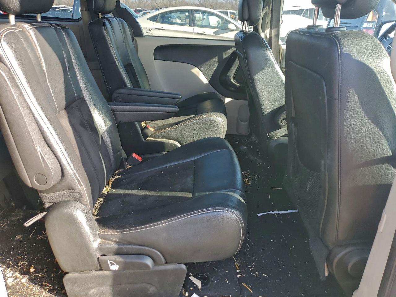 Dodge Caravan Sxt Image 3