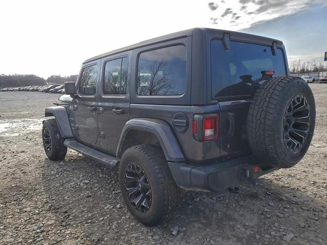 Jeep Wrangler Sahara Image 4