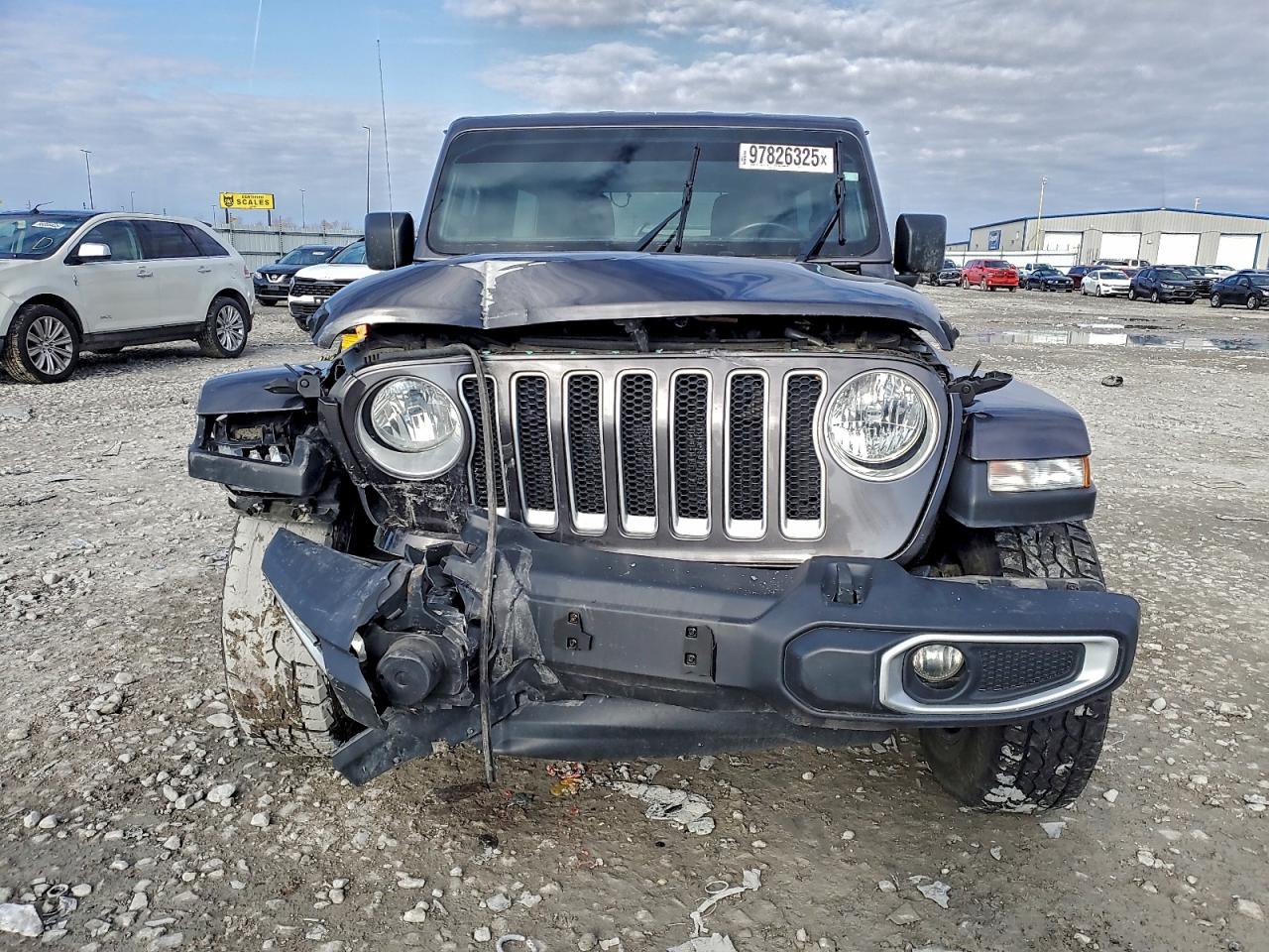 Jeep Wrangler Sahara Image 5