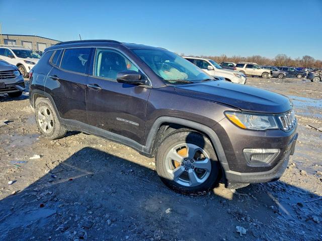 Jeep Compass Latitude Image 2