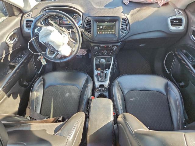 Jeep Compass Latitude Image 11