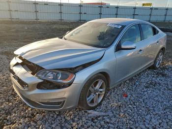 Salvage Volvo S60