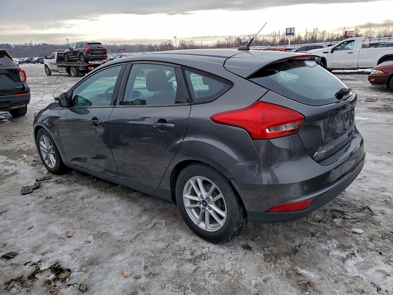 Ford Focus Se Image 7