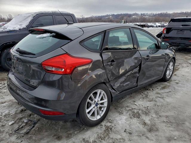 Ford Focus Se Image 4