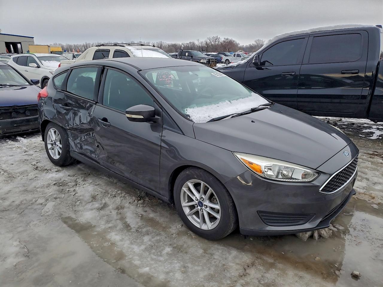 Ford Focus Se Image 6