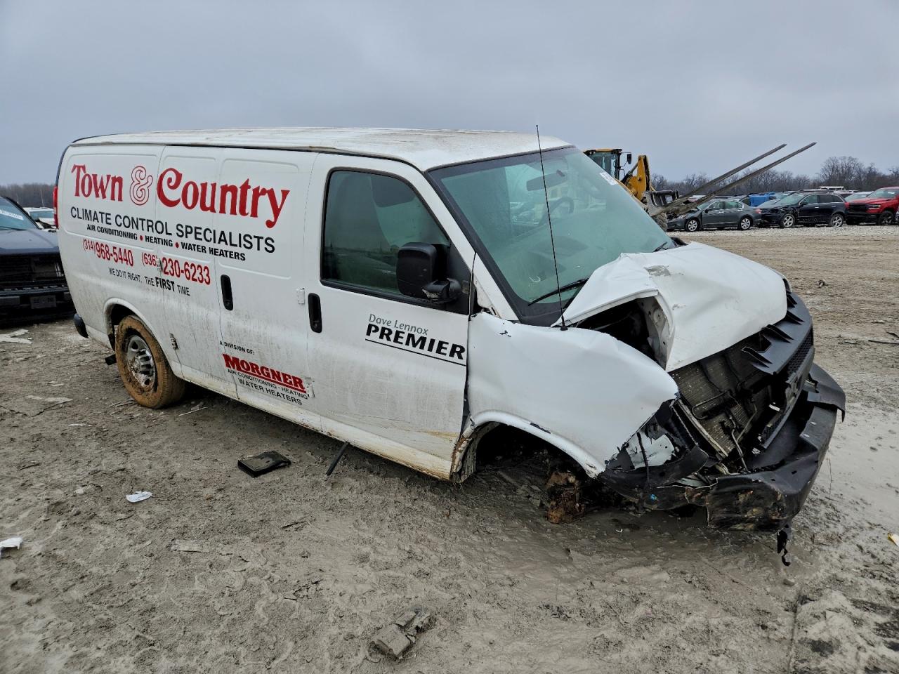 Chevrolet Express Image 6