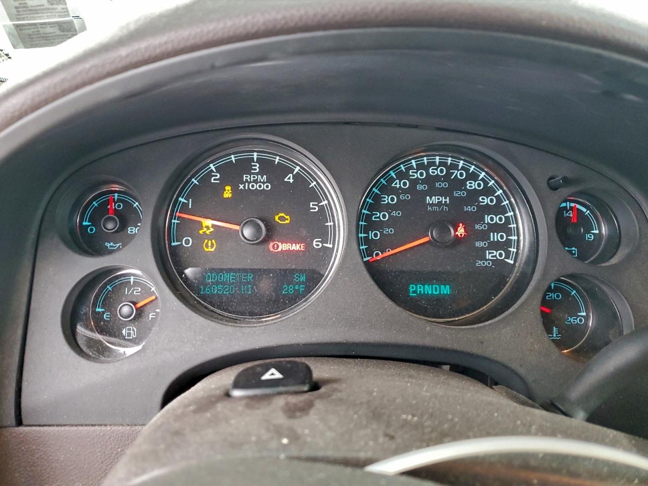 GMC Yukon Denali Image 7