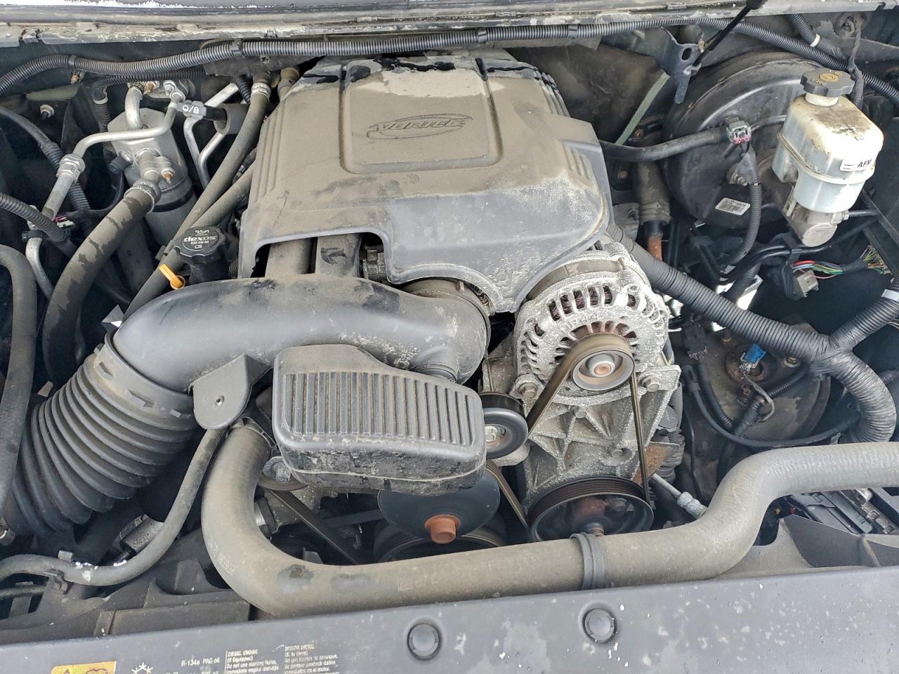 GMC Yukon Denali Image 10