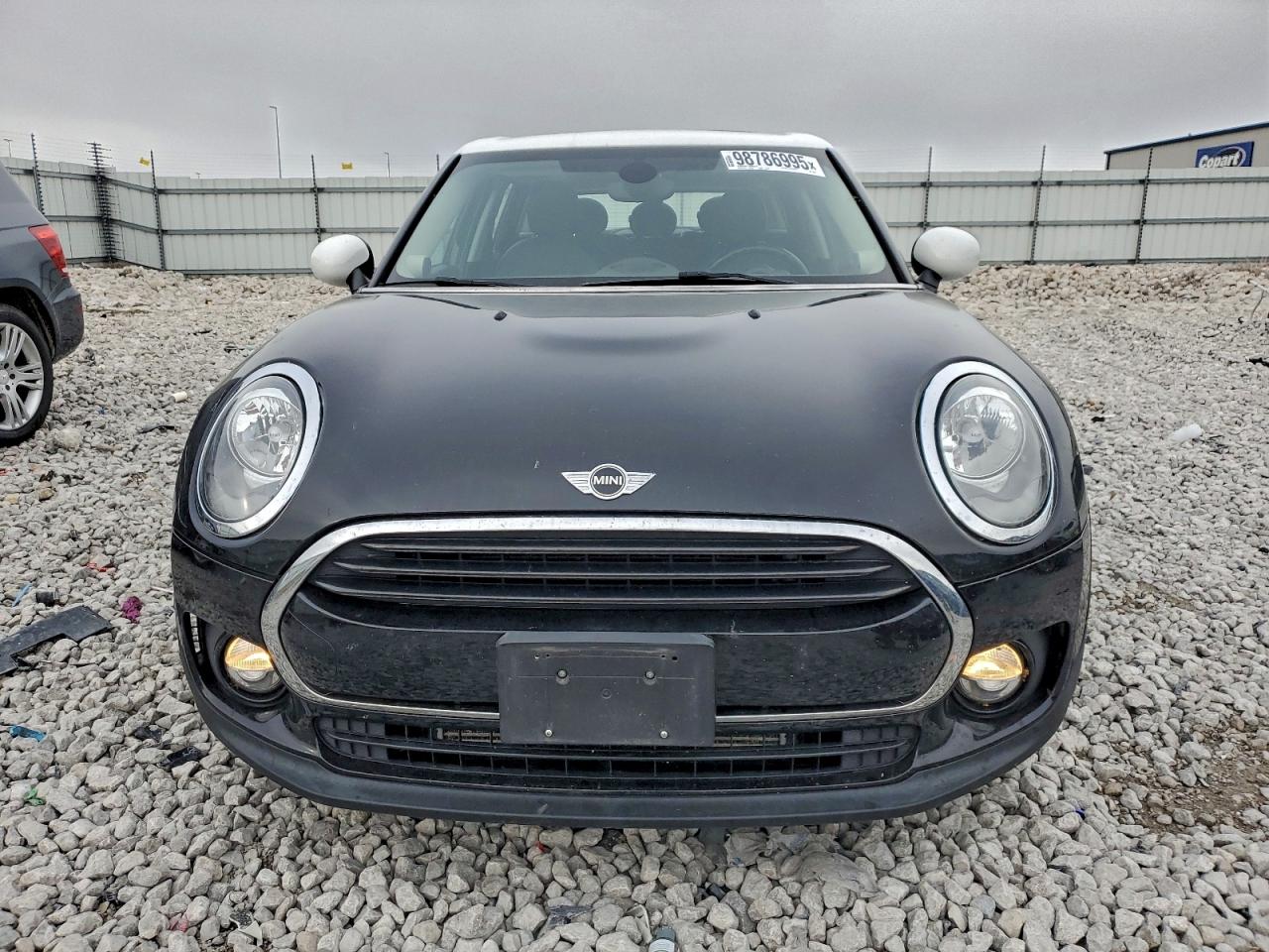 MINI Cooper Clubman Image 12