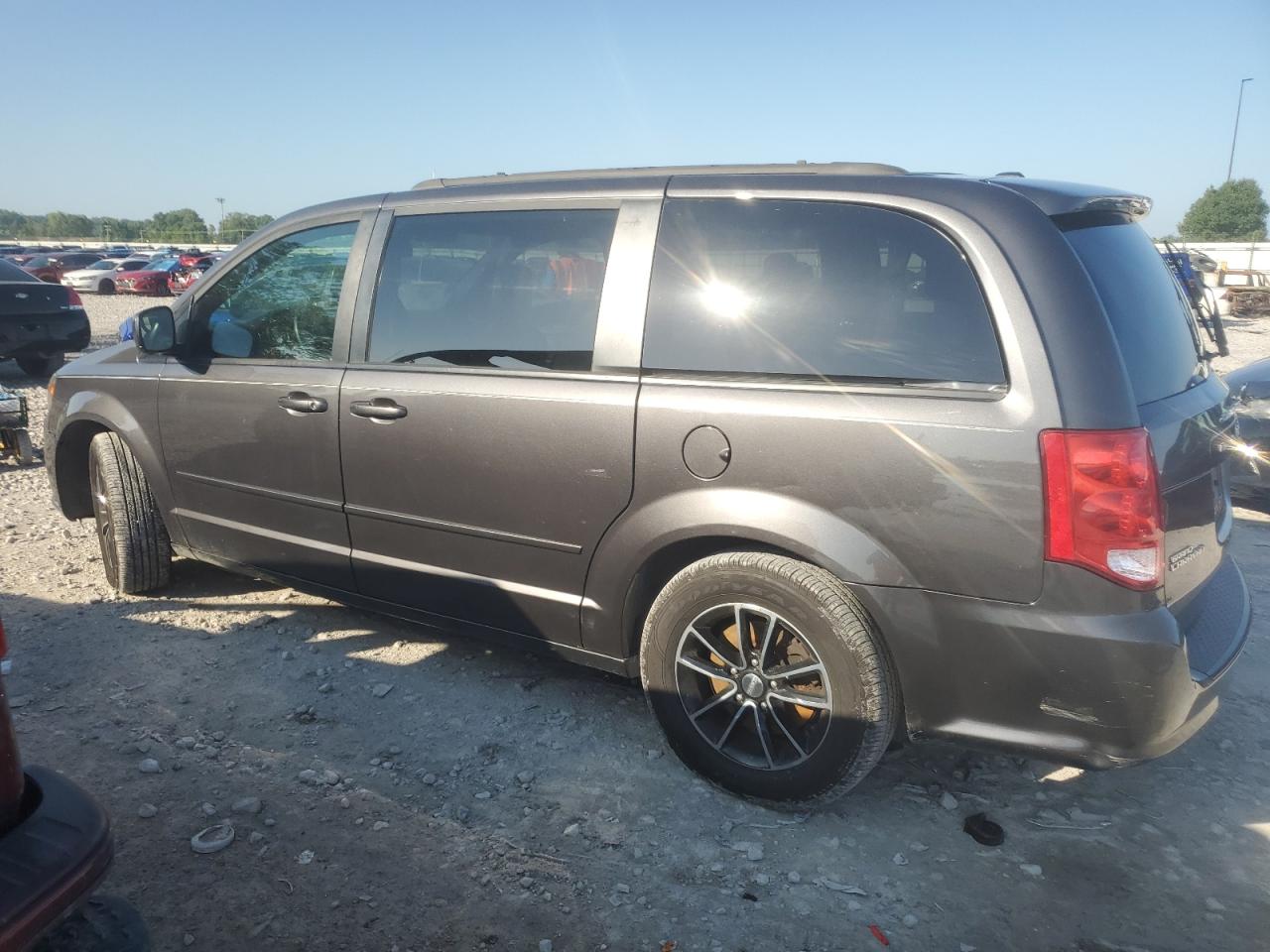 Dodge Caravan Se Image 12