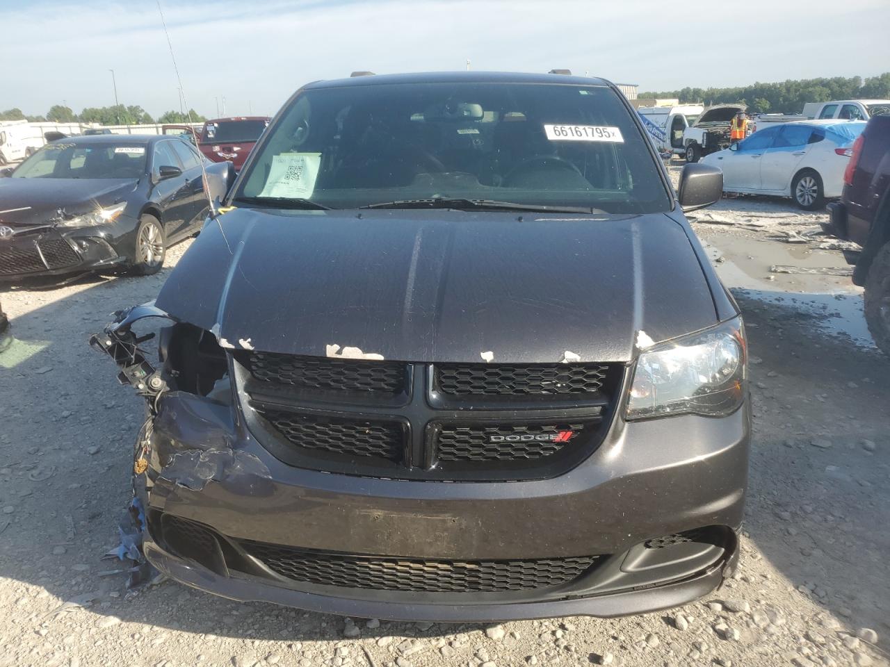 Dodge Caravan Se Image 2