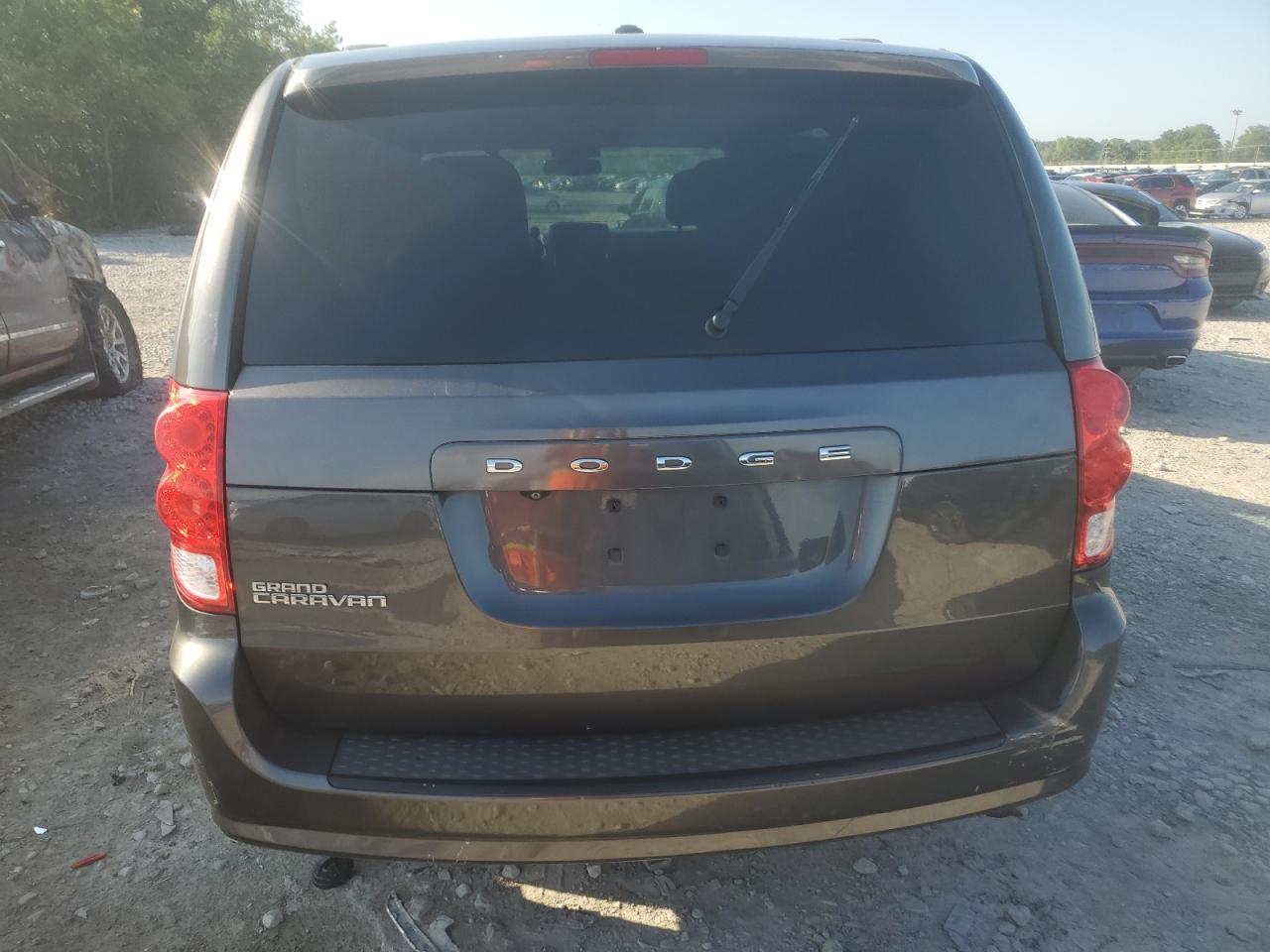 Dodge Caravan Se Image 6