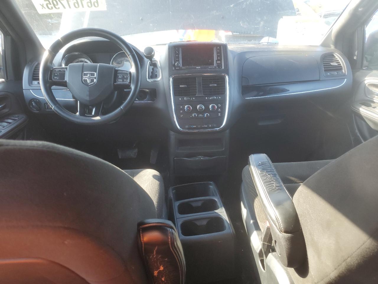 Dodge Caravan Se Image 13