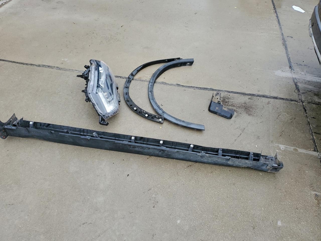 Nissan Rogue S Image 8