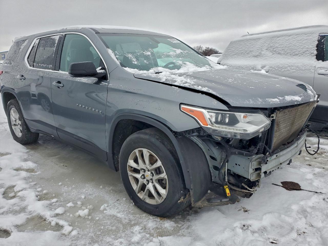 Chevrolet Traverse Ls Image 2