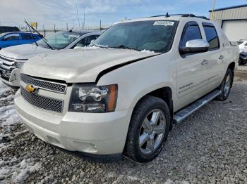  Salvage Chevrolet Avalanche