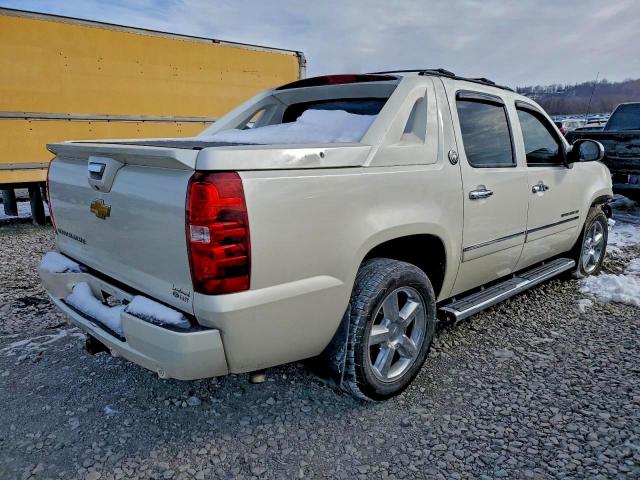 Chevrolet Avalanche Ltz Image 3
